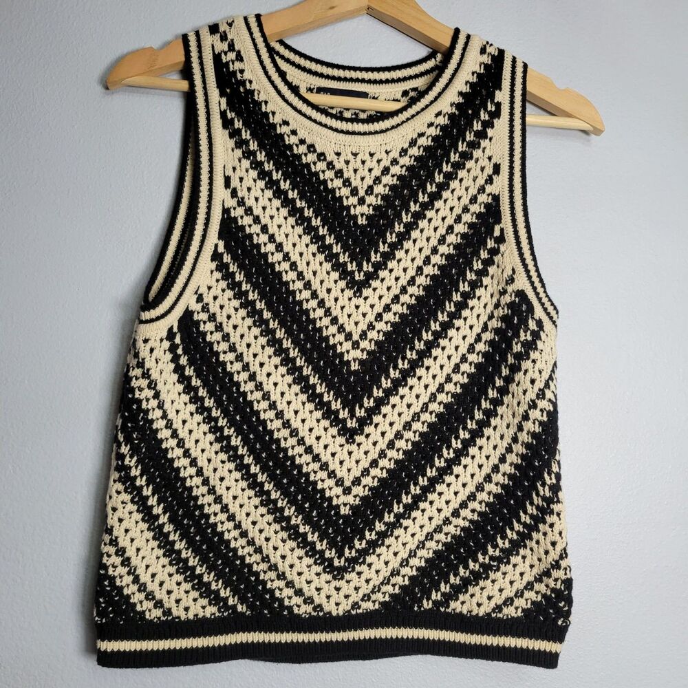 GAP Chevron Crochet Knit Sweater Vest Tank S Black Boho Retro Whimsygoth Grandpa